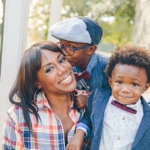 Meet your Posher, Shana